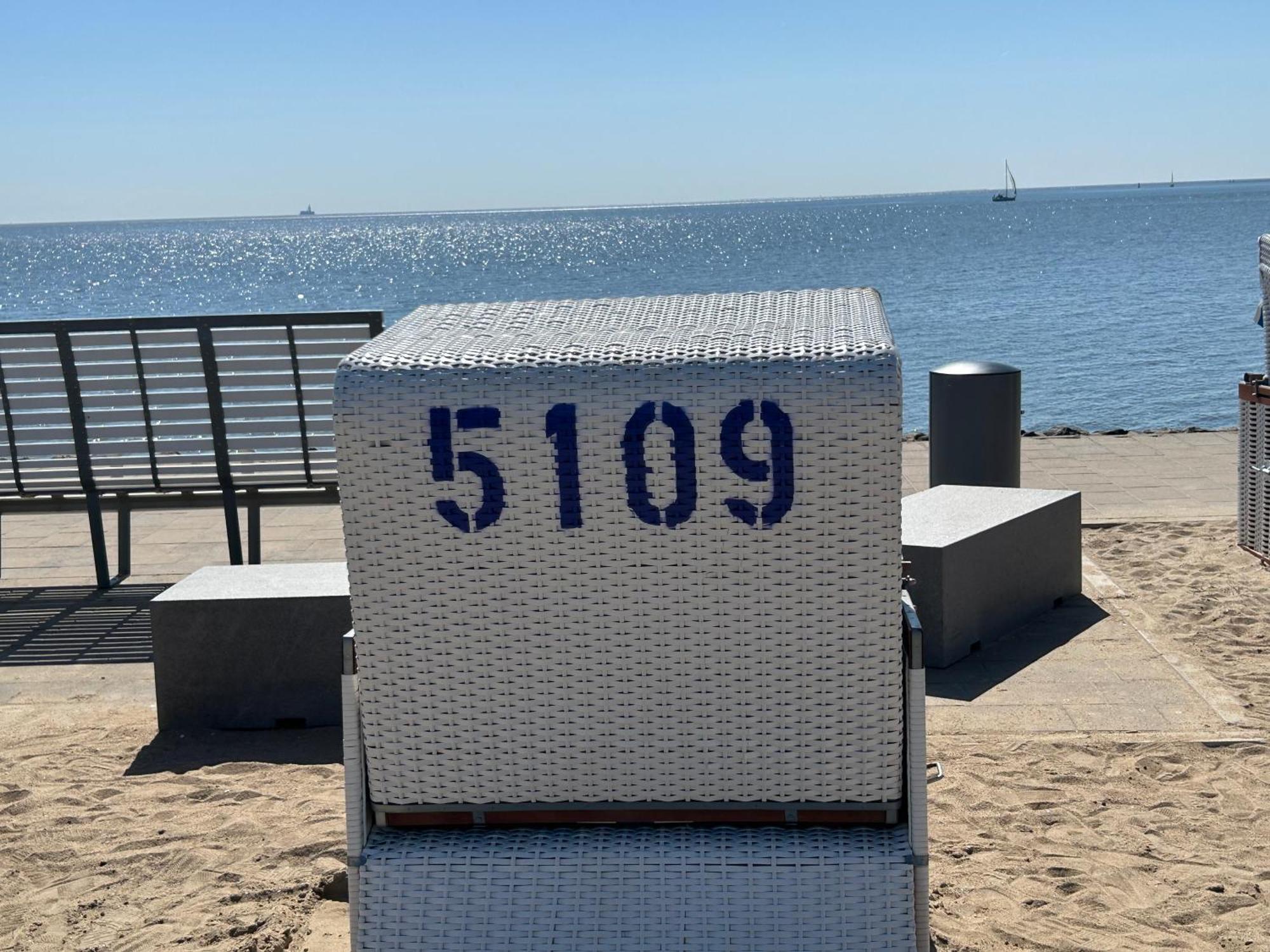 Ferienwohnung Ritthoff Perlebucht - Mit Strandkorb Am Meer Und Kostenloser Eintritt Ins Schwimmbad Büsum Екстериор снимка